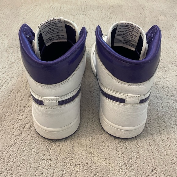 Wmns Air Jordan 1 High OG 'Court Purple' - Picture 4 of 7